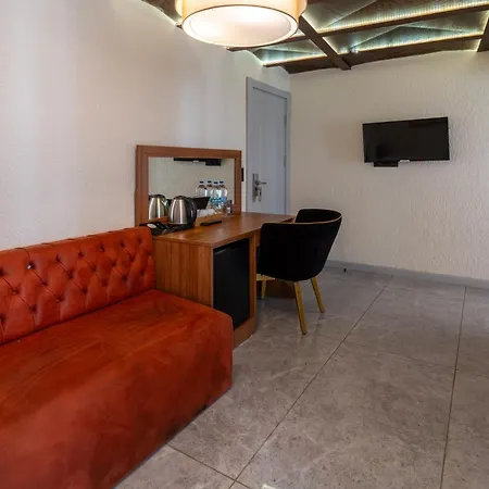 Costa Karakoy Hotel *