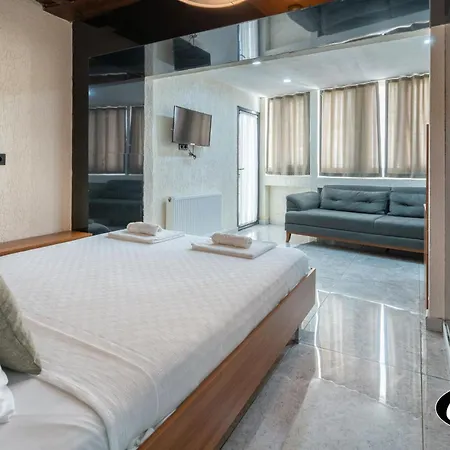 Costa Karakoy Hotel