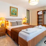 Costa Karakoy 3*