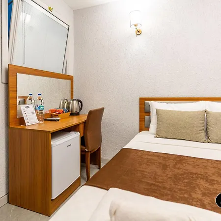 Hotel Costa Karakoy 3*